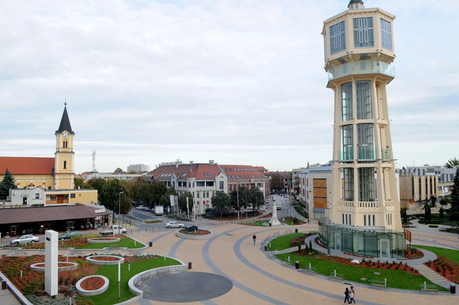 Siófok Fő tér közlekedési létesítményei